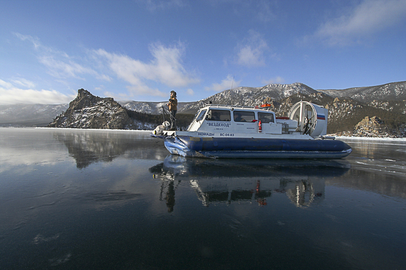 Теплые берега зимнего Байкала